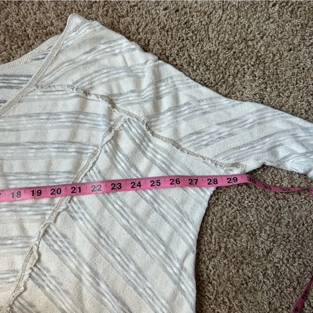 W Cream Free People Oversized Thin Knit Sweater Shirt Size XS |A40 - Picture 8 of 10